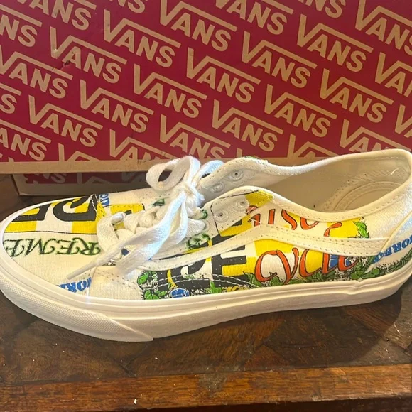 COPY - NWT Vans “Old School Tape” Sneakers Women’s 8, Men’s 6.5 New with Tag & … - Picture 8 of 14